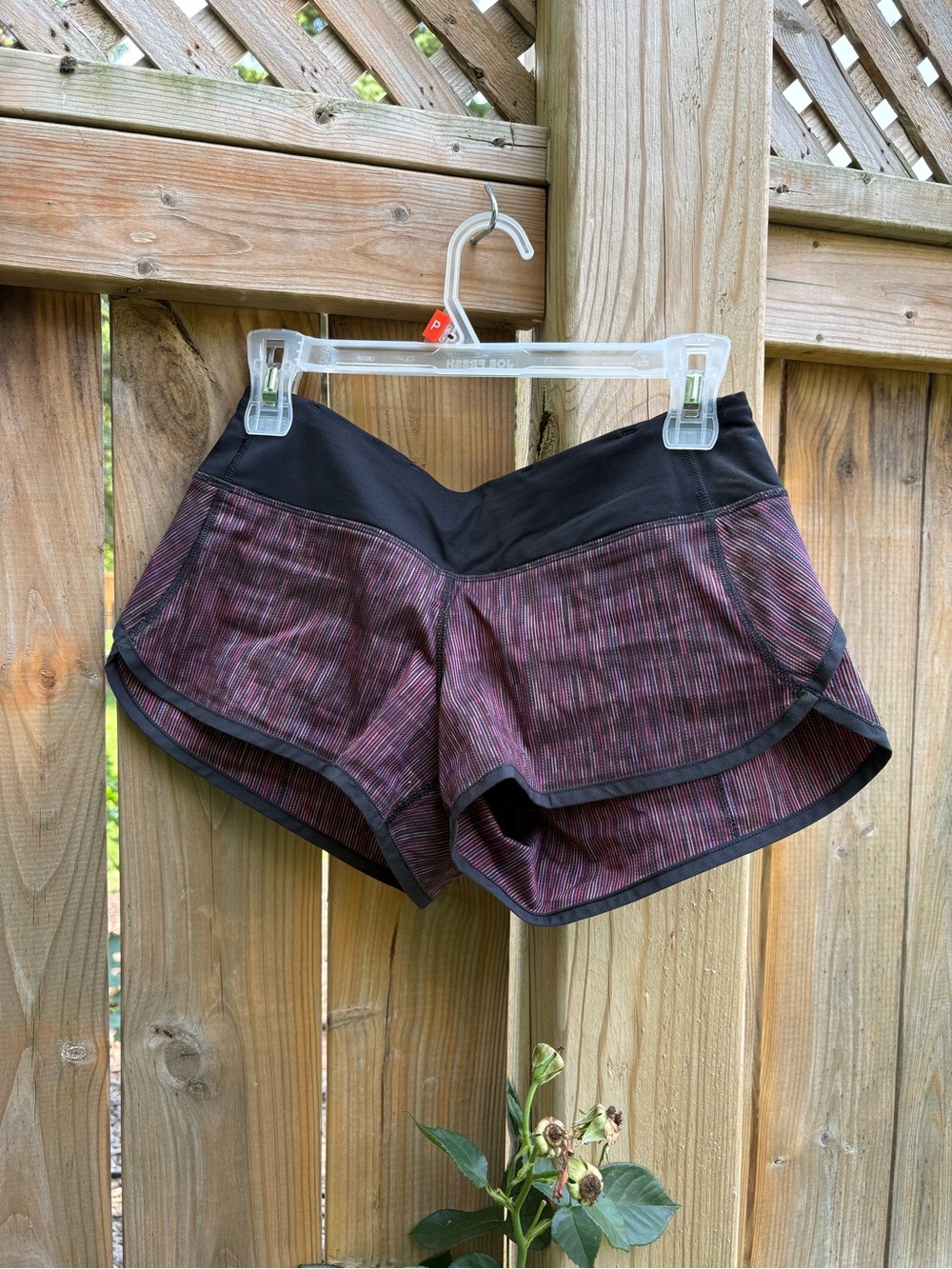 lululemon athletica Women's Black and Burgundy Striped speed short